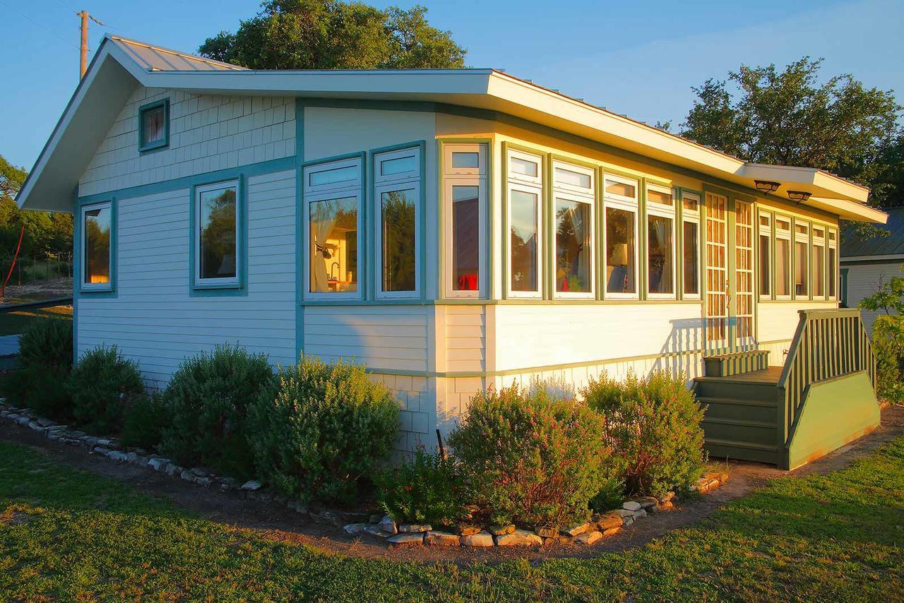 Rose Hill Retreat Aaa Four Diamond Inn Stonewall Exterior photo